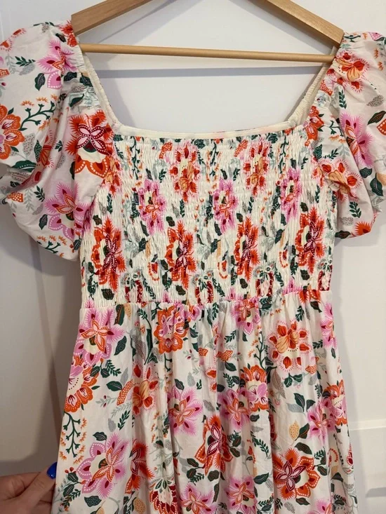 Shop Stevie White Floral Midi Dress - Picture 8 of 9